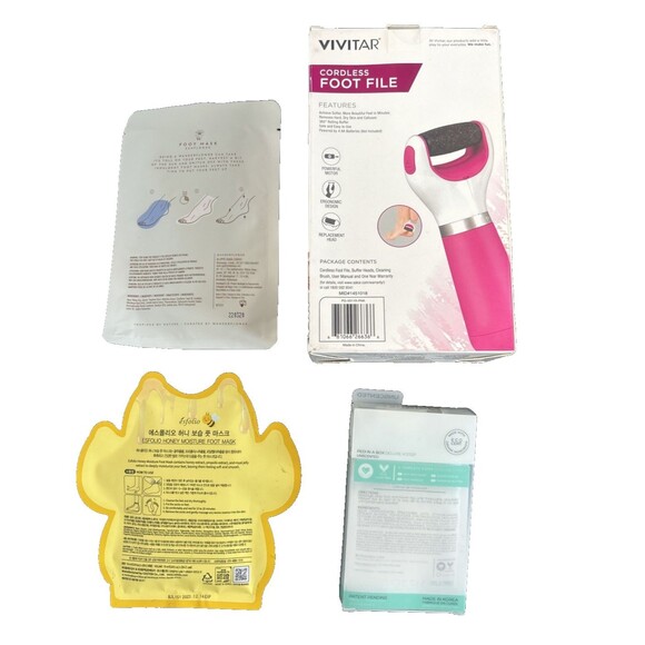 SkinCare Foot Bundle Vivitar Cordless Foot File Voesh Pedi in a Box 2 Foot Masks - Picture 2 of 8